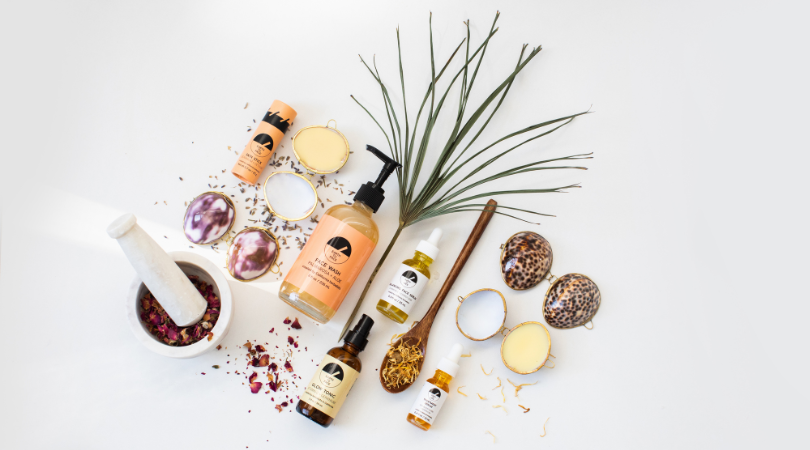 Glow On The Go: Travel-Friendly Natural Glam